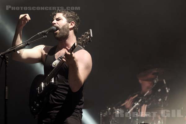 FOALS - 2016-08-28 - SAINT CLOUD - Domaine National - Grande Scene - Yannis Philippakis